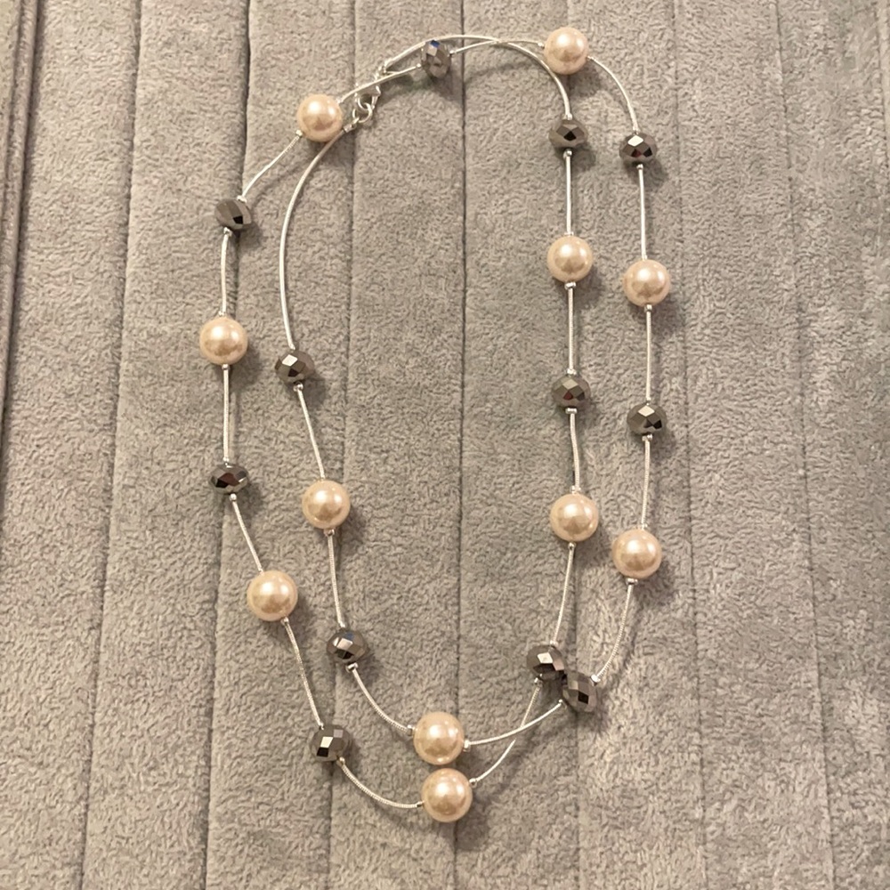 Pearl beaded necklace